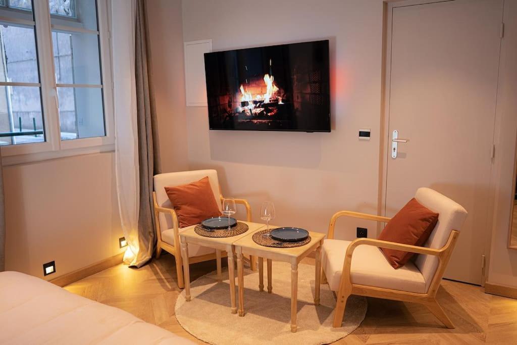 Suite De Luxe Jacuzzi Balneo,King Size Bed Collobrières Eksteriør billede